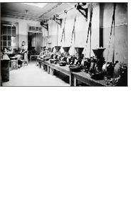 Trichterm&uuml;hlen im Labor Carl Tiedemann